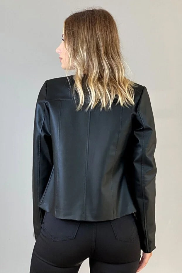 LERMONA The Noir Essential